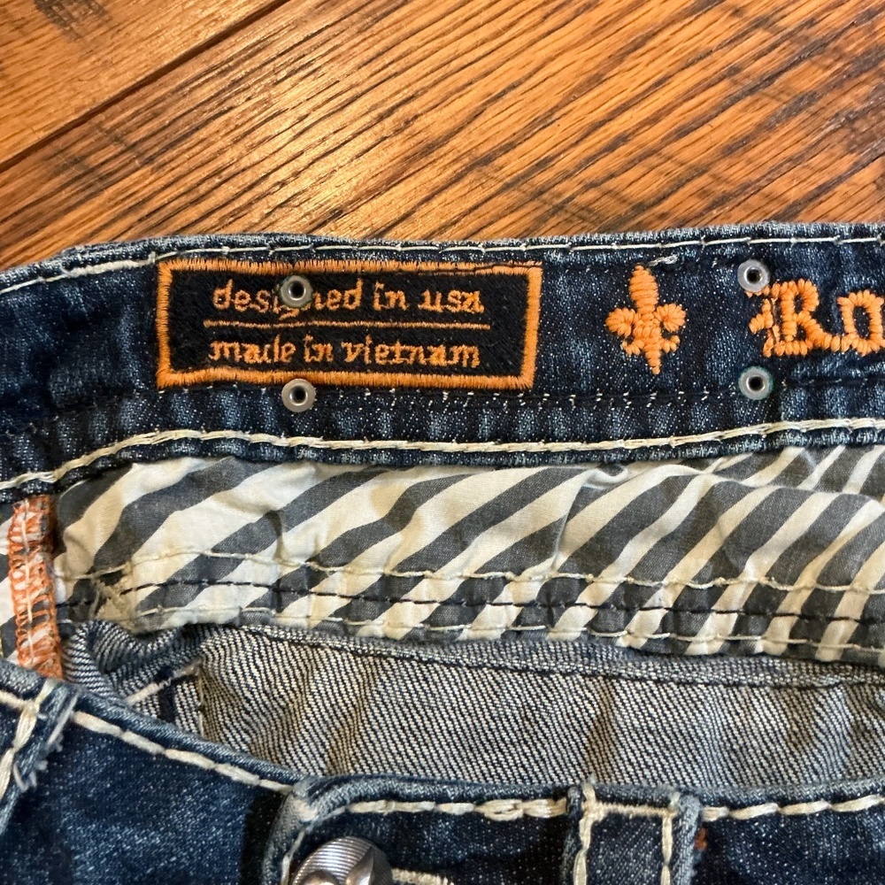 Rock Revival Sharon Skinny Jeans Dark Wash Distressed Embroidered Size 27 - Picture 11 of 12